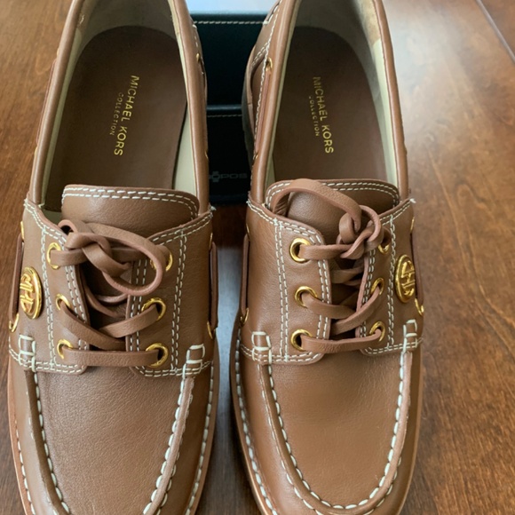 NEW WITHOUT TAGS - BROWN MICHAEL KORS COLLECTION LEATHER LOAFERS - Size … - Picture 2 of 9